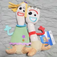 Toy Story 5 ぬいぐるみ フォーキー＆カレン・ビバリーのサムネイル