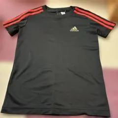 adidas 黒 赤 ストライプ Tシャツ