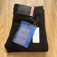 Item thumbnail for item 30b277a4-e900-40ee-824a-57459720dff5