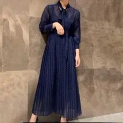 美品　Diagram ドットジャガード　ボウタイワンピース　プリーツ　紺　38