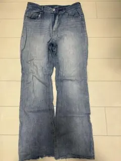 フレアデニム Lサイズ 淡いブルー ダメージあり