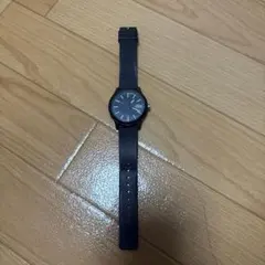 ラコステ　ブラック　腕時計　シンプル　未使用　シリコン　メンズ　レディースのサムネイル