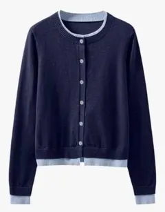 ネイビー ボタン付きニットカーディガン