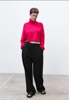 Zara ピンク タートルネック クロップドニット