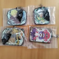 ワンピース ONE PIECE ラバーキーホルダー 4個セット