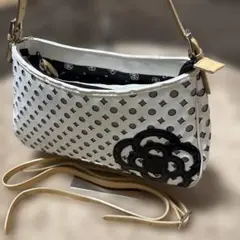 クレイサス2wayワンショルダー　ショルダー紐ありカメリア モノグラム柄