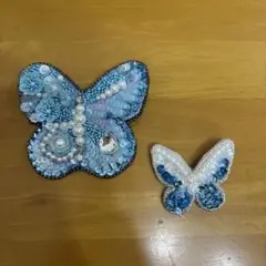 蝶のビーズブローチ2点セット