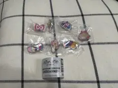 ガチャ アイカツ！×プリパラ THE MOVIE ピンズコレクション 7点セット