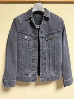 Item thumbnail for item d55032f2-a3c2-4d91-8667-fecea6552dd2