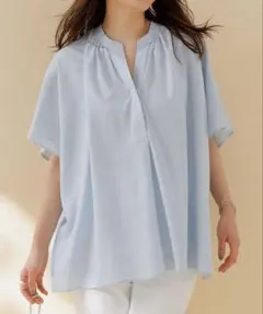 UNFILO アンフィーロ リネンレーヨン スキッパーシャツ M ブルーのサムネイル