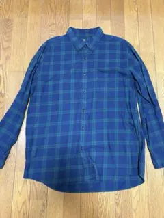 チェック柄ネルシャツ