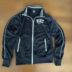 値引き依頼可　☆美品☆ Nike ブラック ジップアップ