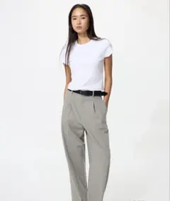 ユニクロ タックワイドパンツ ライトグレー XS股下62cm補正済み