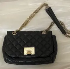 MICHAELKORS ショルダーバッグ　黒　ハンドバッグ　キルティングバッグ