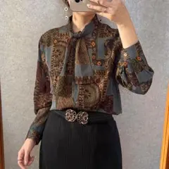 ヴィンテージ レトロ古着 パッチワーク風ガーデン花柄シャツ アート柄渋めカラー ヴィンテージ レトロ古着 パッチワーク風ガーデン花柄シャツ アート柄