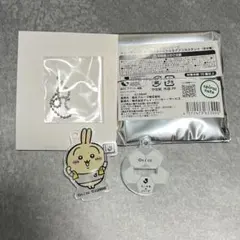 ちいかわ　Ｊリーグ　アクリルスタンド　うさぎ