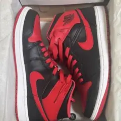 Nike Air Jordan 1 赤黒 ハイカット