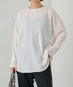 【新品未使用】omekashi ストレッチシフォンTブラウスのサムネイル