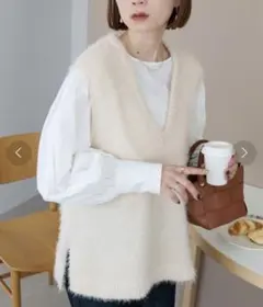 DISCOATラメフェザーヤーンベスト アイボリー