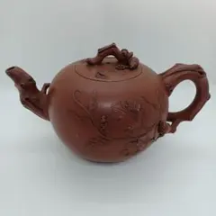 中国宜興　朱泥　葡萄栗鼠　急須　紫砂壺　茶壺　在銘　煎茶道具