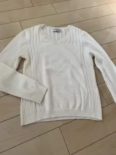 東京スタイル　アイボリー　Ｖネックニット