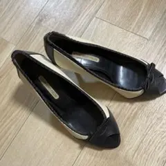 ストロベリーフィールズ　オープントゥ　リボンパンプス