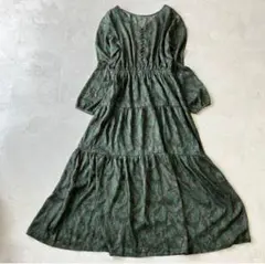 美品》KBFグリーン小花柄長袖ティアードワンピースペイズリー×フラワープリント