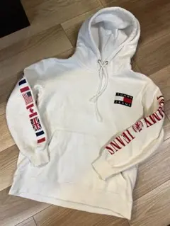 希少　Tommy Jeans トミージーンズ　フード付きパーカー　ホワイト　M