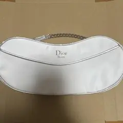 Dior Beauty ポーチ シルバー チェーン付きのサムネイル