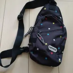 OUTDOOR PRODUCTS 星柄ボディバッグ