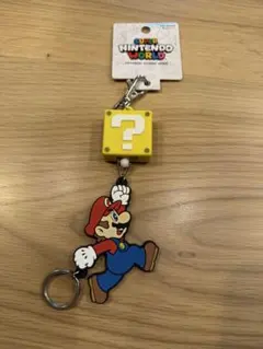 新品　未使用ニンテンドーワールド USJ限定 マリオ キーホルダー 伸縮機能有