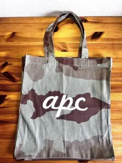 【最終価格】A.P.C. カモフラージュ柄 キャンバストート ムック本付録のサムネイル