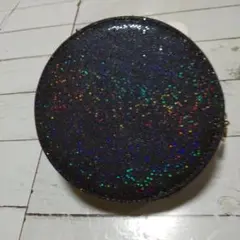 YSL BEAUTE ラメ入り円形ポーチ