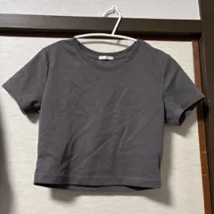 GU クロップド丈 Tシャツ グレー Sサイズのサムネイル