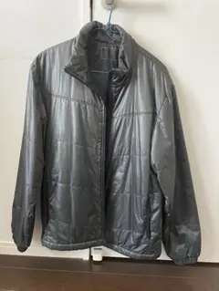 グレー（ブラックに近い）　メンズダウンジャケット