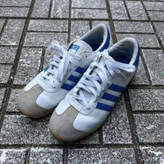 キャンパス スニーカー