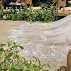 ホワイトロングウェディングベール3m（刺繍、スパンコール）