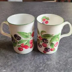 果物のイラスト付きマグカップ2個セット