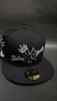NEWERA59FIFTYNYヤンキース自由の女神カスタムキャップブラック1/2