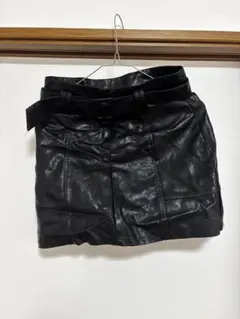黒 レザー タイトスカート ベルト付き