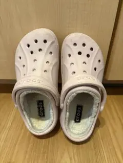 Crocs ピンク サンダル