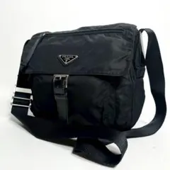 【極美品・Gカード付き✨】プラダ ショルダーバッグ ナイロン × レザー 黒色