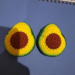 koharu ❀様専用＊ハンドメイド＊アボカドチャーム＊2つセット＊