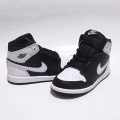 15cm 白 黒 ジョーダン 1 レトロ HI ベビー キッズ 紐靴のサムネイル