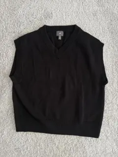 【H&M】 ブラック Vネック ベスト