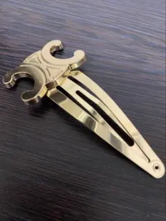 CELINE ヘアピン 1点 (値下げ中) 希少人気商品 セリーヌ ヘアピン 偽物 トリンオフヘアクリップピン