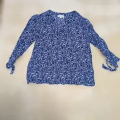 CYNTHIA ROWLEY ネイビーフラワーブラウス Mのサムネイル