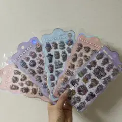 LABUBU ラブブのボンボンシール2枚とキャラクターシール 1枚セット