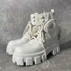 PRADA プラダ　モノリス　ホワイトブーツ サイドポケット付き　23.5cmのサムネイル
