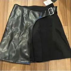新品☆フェイクレザー ミニスカート